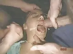 زیبایی فیلم سکسی ماساژ روسی بعد از مکیدن صورتش را انجام داد