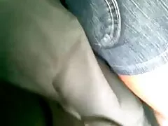 بلوند با لباس نظامی سکس در حین ماساژ
