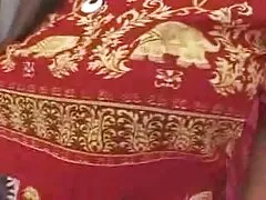 در یک الاغ سکسی قرار داده شده است دانلود ماساژ سکسی