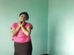 بلوند با جوراب ماساژ سکسی دختر ساق بلند